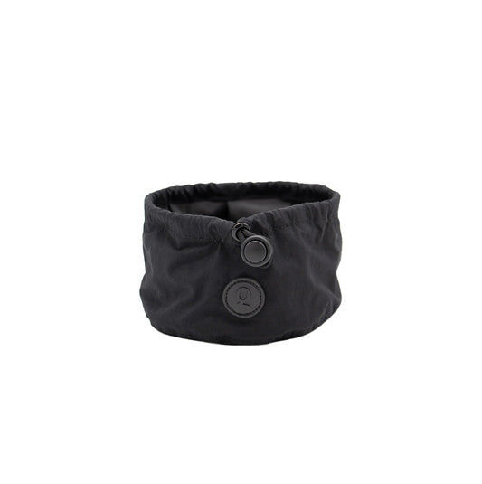 Der tragbare Napf Pocket Bowl von Qisu in schwarz.